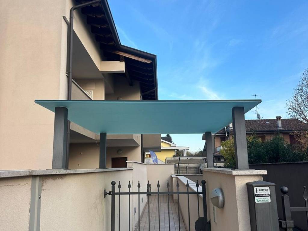 appartamento in vendita a Ceriano Laghetto