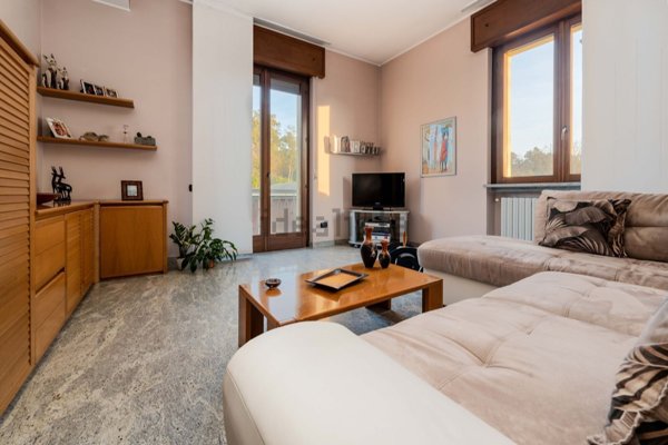 appartamento in vendita a Ceriano Laghetto