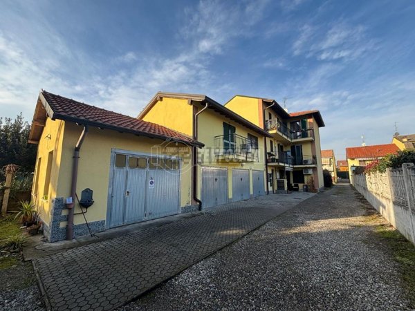 appartamento in vendita a Ceriano Laghetto