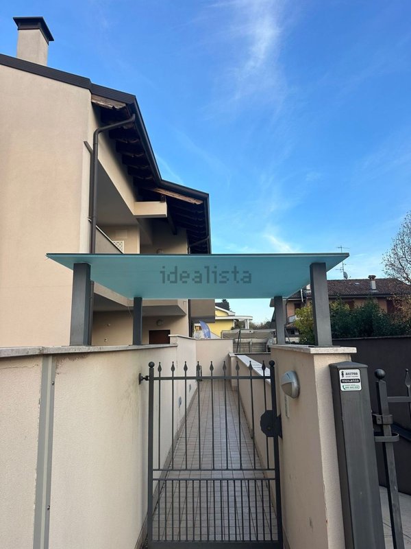 appartamento in vendita a Ceriano Laghetto