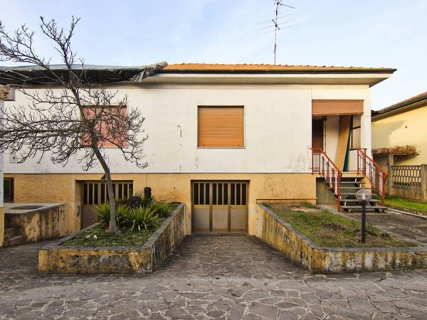casa indipendente in vendita a Ceriano Laghetto