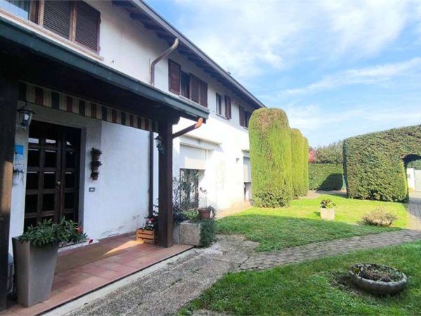 casa indipendente in vendita a Ceriano Laghetto