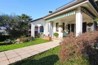 casa indipendente in vendita a Ceriano Laghetto