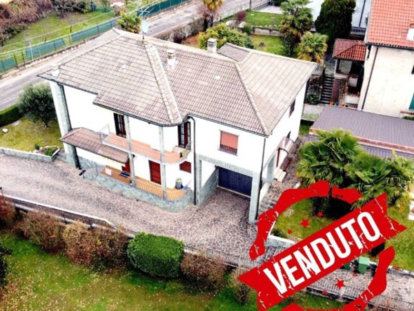 casa indipendente in vendita a Ceriano Laghetto in zona San Damiano