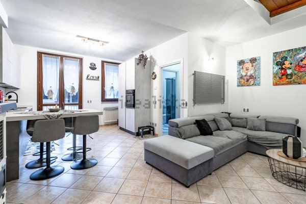 appartamento in vendita a Ceriano Laghetto