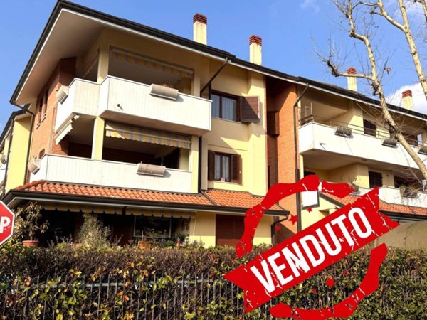 appartamento in vendita a Ceriano Laghetto