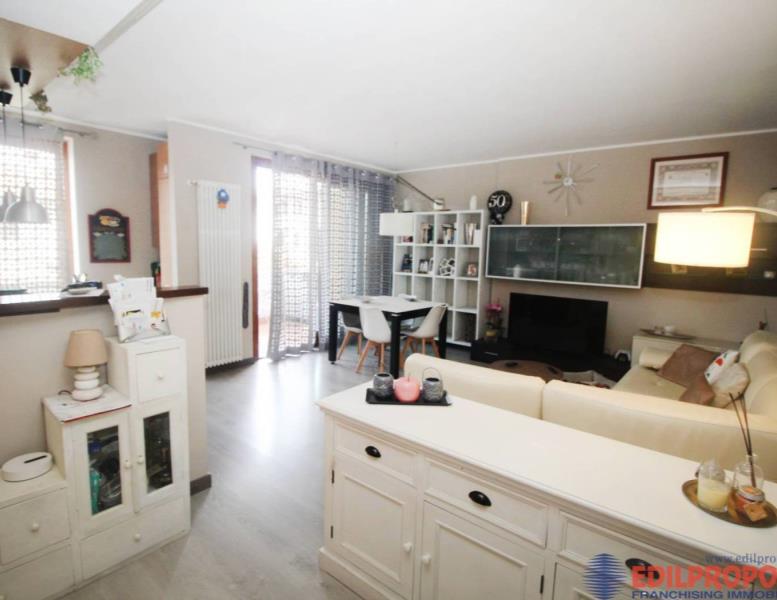 appartamento in vendita a Ceriano Laghetto