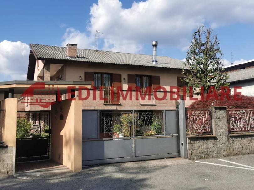 casa indipendente in vendita a Ceriano Laghetto in zona Villaggio Brollo