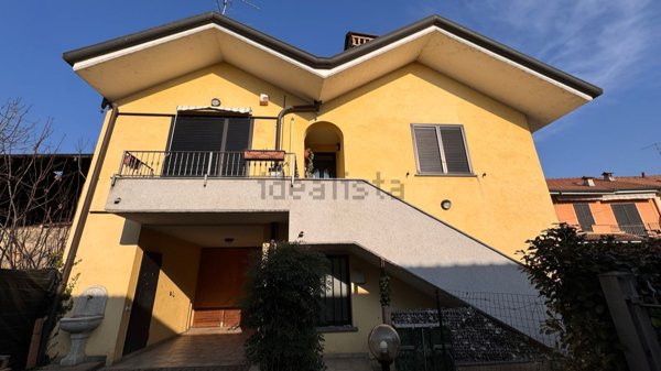 appartamento in vendita a Ceriano Laghetto in zona San Damiano