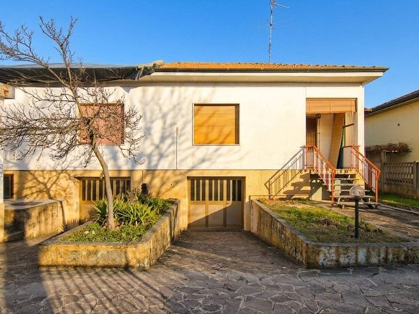 casa indipendente in vendita a Ceriano Laghetto in zona San Damiano