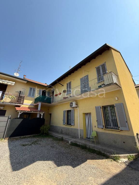 appartamento in vendita a Ceriano Laghetto in zona San Damiano