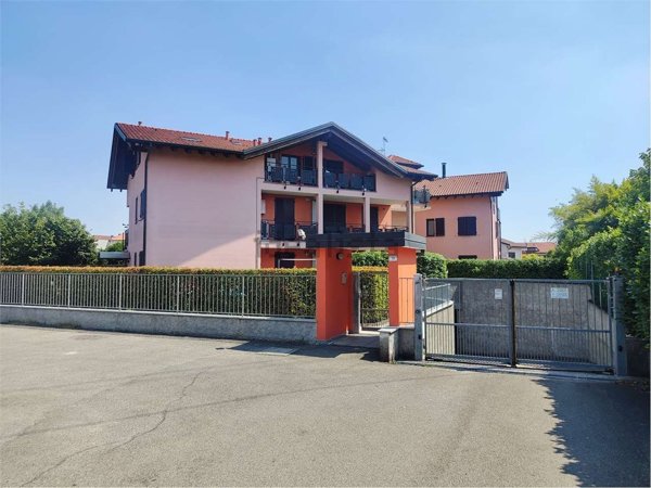 appartamento in vendita a Ceriano Laghetto in zona San Damiano