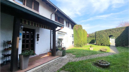 casa indipendente in vendita a Ceriano Laghetto in zona San Damiano