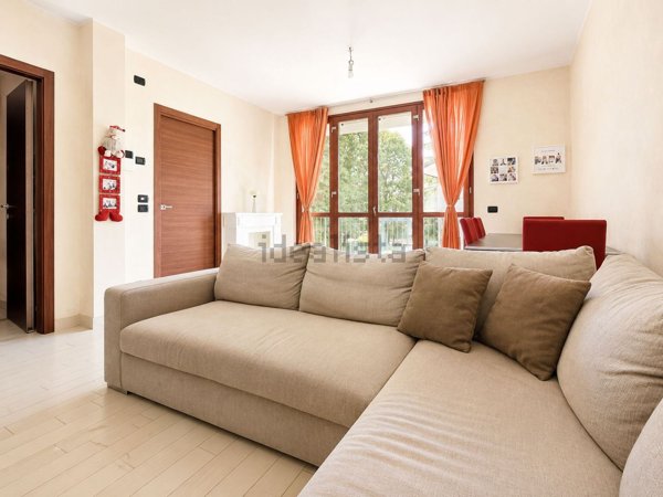appartamento in vendita a Ceriano Laghetto in zona San Damiano