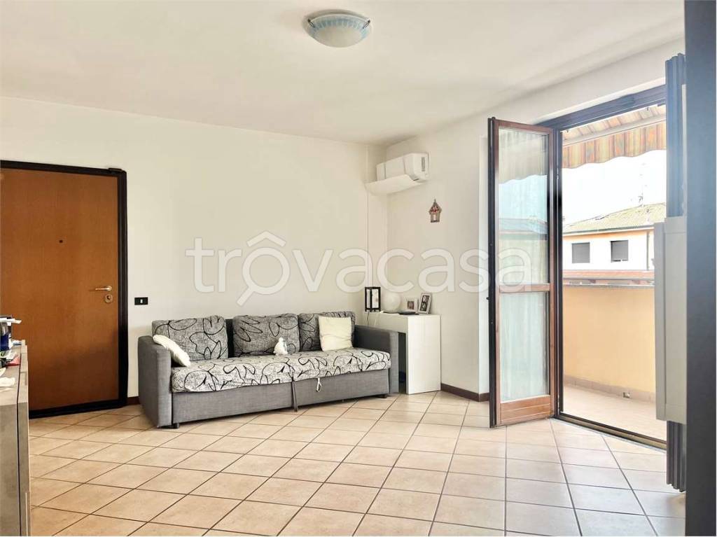 appartamento in vendita a Ceriano Laghetto in zona San Damiano