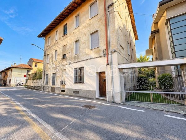 appartamento in vendita a Ceriano Laghetto in zona San Damiano