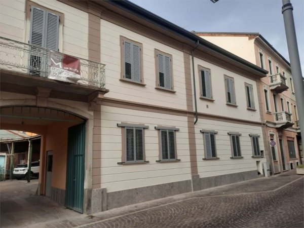 appartamento in vendita a Cesano Maderno in zona Binzago