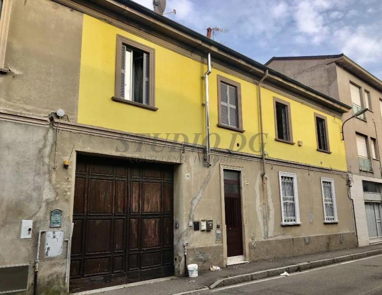 appartamento in vendita a Cesano Maderno in zona Binzago