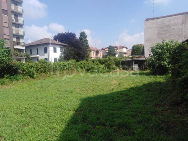 terreno edificabile in vendita a Cesano Maderno