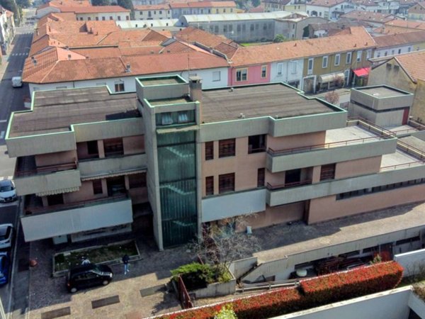 intera palazzina in vendita a Cesano Maderno