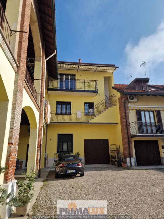 appartamento in vendita a Cesano Maderno in zona Binzago
