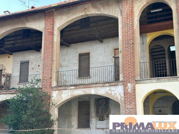 appartamento in vendita a Cesano Maderno in zona Binzago