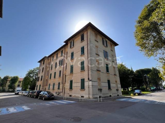 appartamento in vendita a Cesano Maderno in zona Villaggio Snia