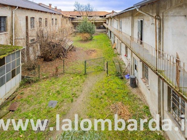intera palazzina in vendita a Cesano Maderno