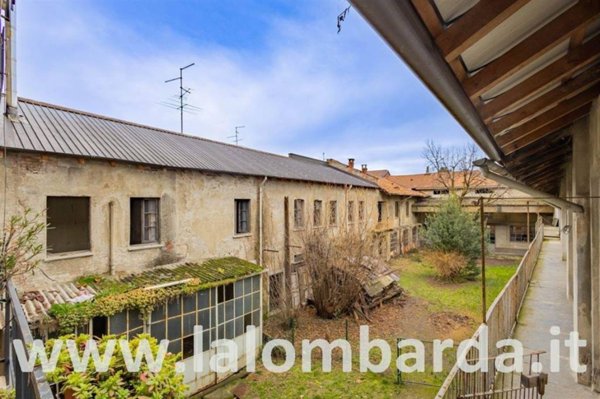 intera palazzina in vendita a Cesano Maderno