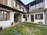 appartamento in vendita a Cesano Maderno in zona Binzago
