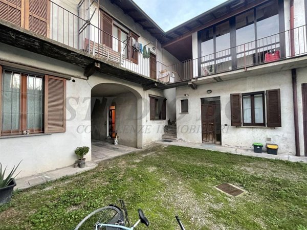 appartamento in vendita a Cesano Maderno in zona Binzago
