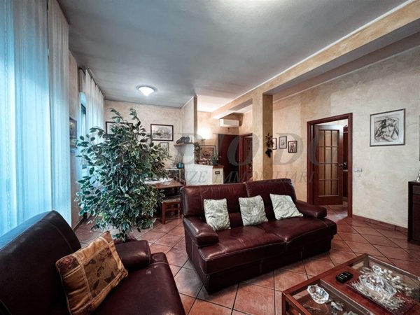 appartamento in vendita a Cesano Maderno in zona Binzago