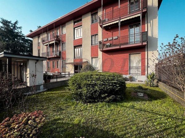 appartamento in vendita a Cesano Maderno in zona Binzago