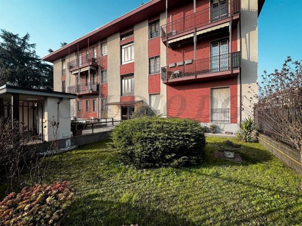 appartamento in vendita a Cesano Maderno in zona Binzago