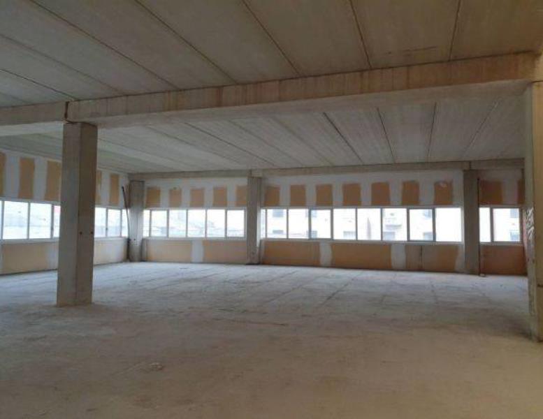 negozio in vendita a Cesano Maderno