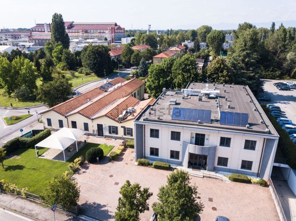 negozio in vendita a Cesano Maderno