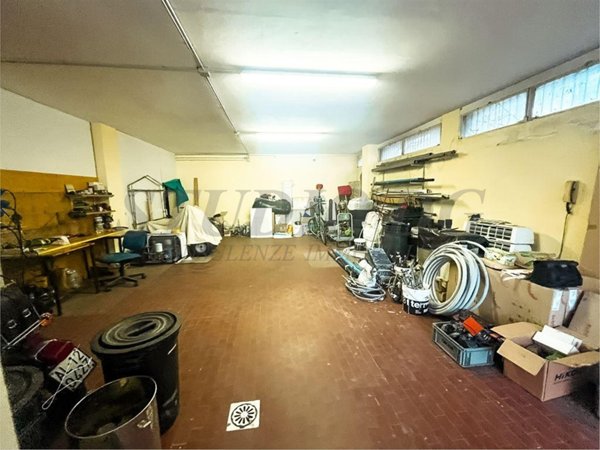 locale di sgombero in vendita a Cesano Maderno