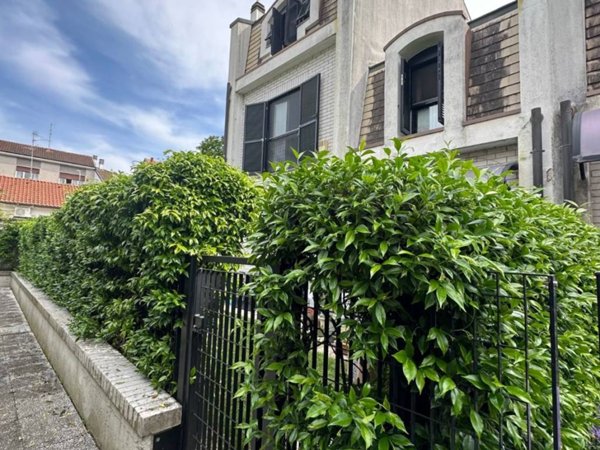 casa indipendente in vendita a Cesano Maderno