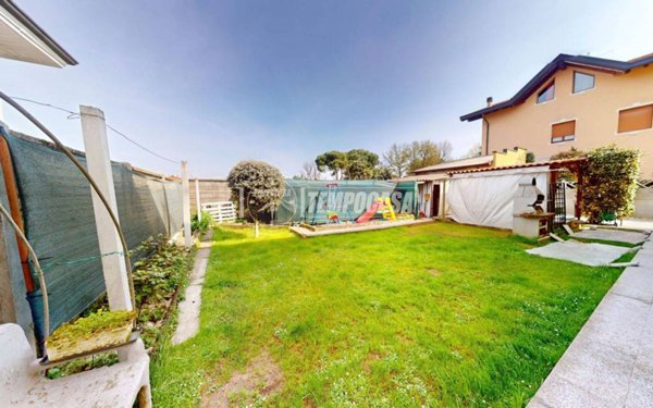 casa indipendente in vendita a Cesano Maderno