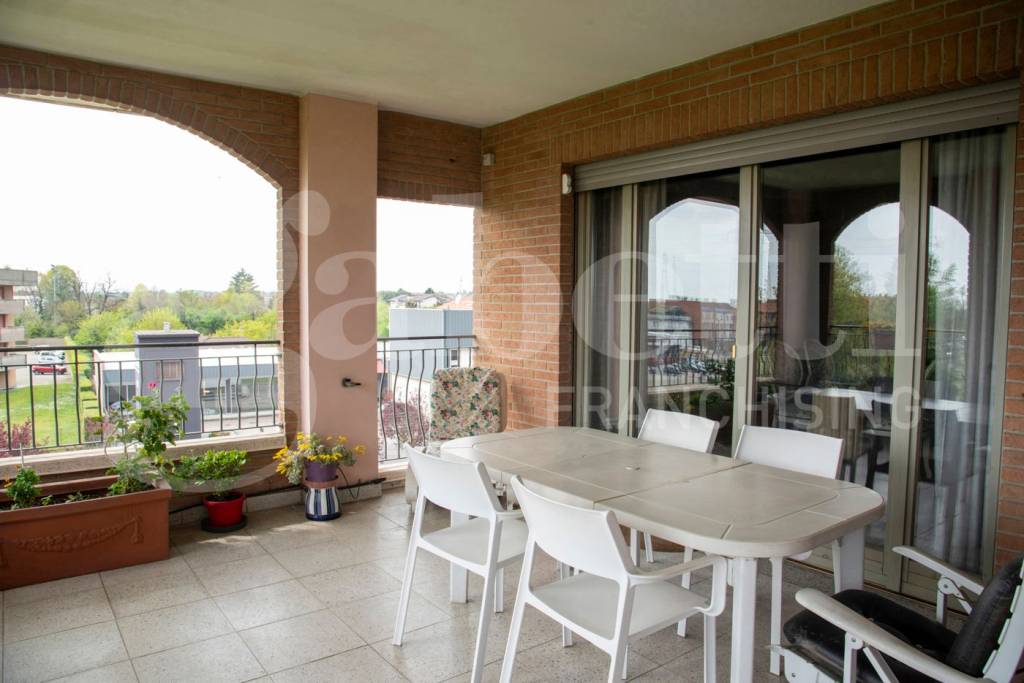appartamento in vendita a Cesano Maderno in zona Cassina Savina
