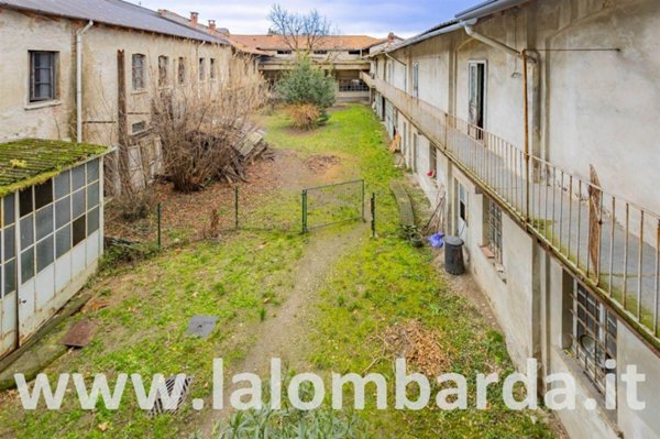 intera palazzina in vendita a Cesano Maderno