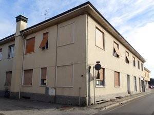 locale commerciale in vendita a Cesano Maderno