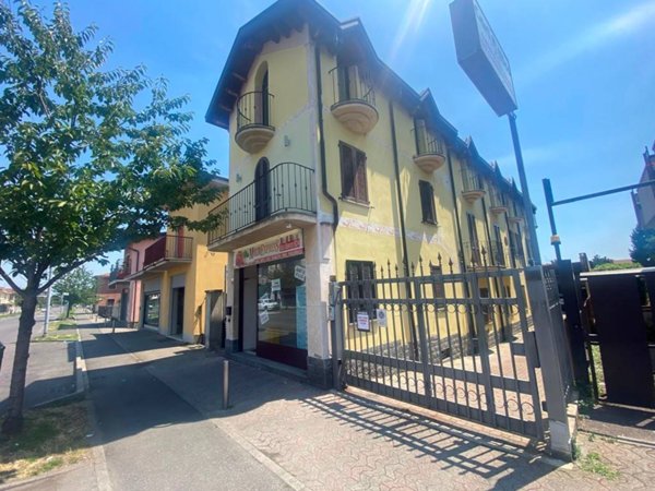 negozio in vendita a Cesano Maderno