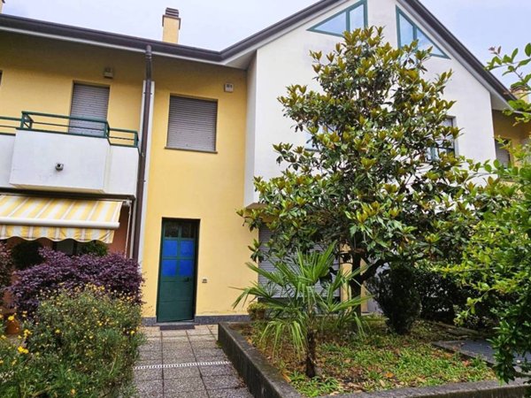 casa indipendente in vendita a Cesano Maderno