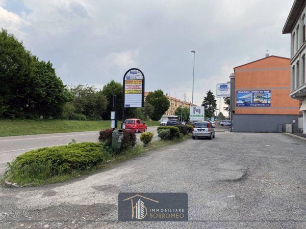 negozio in vendita a Cesano Maderno