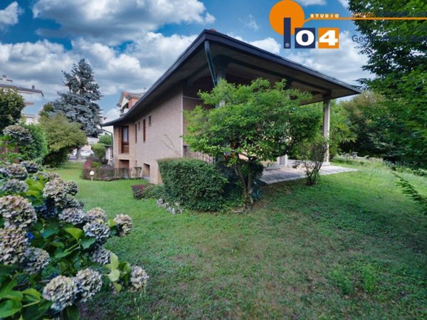 casa indipendente in vendita a Cesano Maderno
