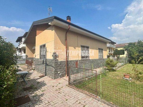 casa indipendente in vendita a Cesano Maderno