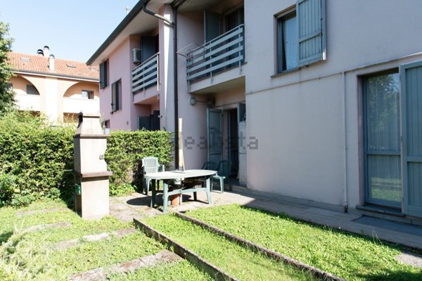 casa indipendente in vendita a Cesano Maderno in zona Cassina Savina