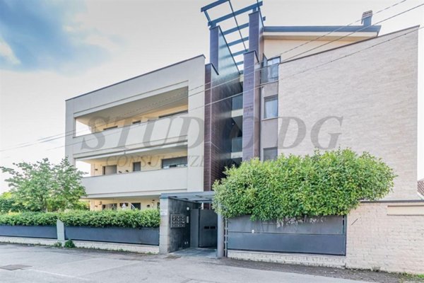 appartamento in vendita a Cesano Maderno in zona Binzago