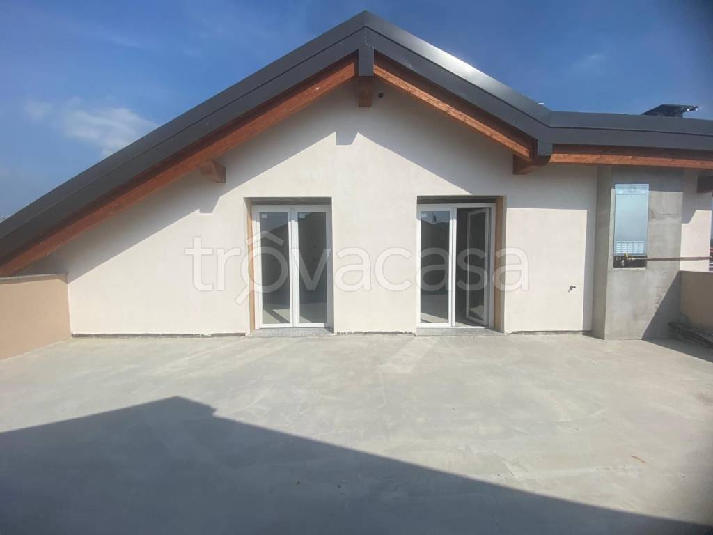appartamento in vendita a Cesano Maderno in zona Binzago